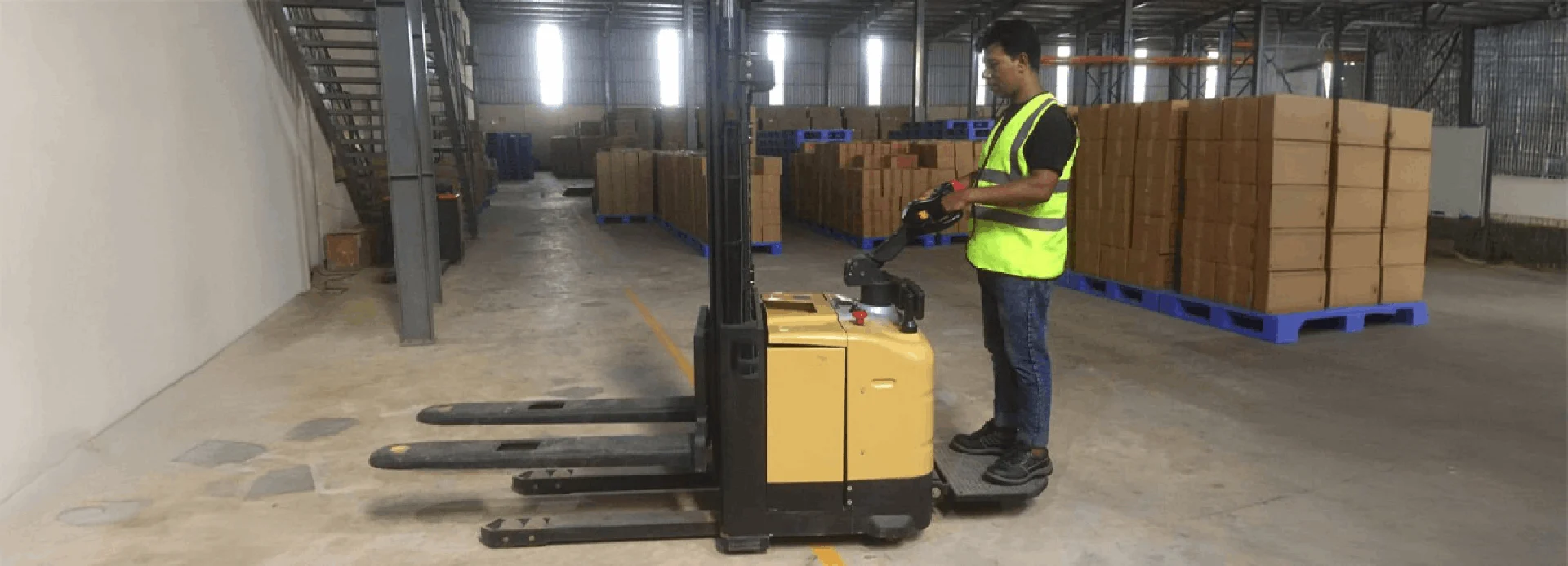 MATERIAL HANDLING